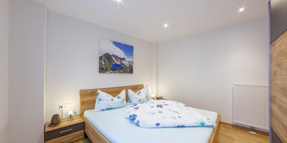 Hundehotel - Umgebungsschwerpunkt: am Land - Trentino-Südtirol - Schlafzimmer - Apartment Hubertus 2 - Apartments Hubertus bei Meran - ganzjährig geöffnet