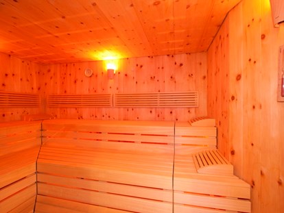 Hundehotel - Sauna - Österreich - Zirben-Sauna - Hotel Bergfrieden Fiss in Tirol