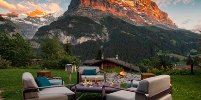Hundehotel - Umgebungsschwerpunkt: Berg - Schweiz - Gartenlounge mit Blick auf Eiger - Sunstar Hotel Grindelwald - Sunstar Hotel Grindelwald