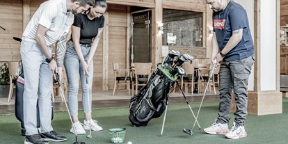 Hundehotel - Adults only - Österreich - Hoteleigene Indoor-Golfanlage mit 4 Simulatoren und Golfpro - SKI | GOLF | WELLNESS Hotel Riml****S