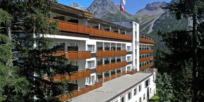 Hundehotel - Umgebungsschwerpunkt: Berg - Schweiz - Aussenansicht - Sunstar Hotel Arosa - Sunstar Hotel Arosa