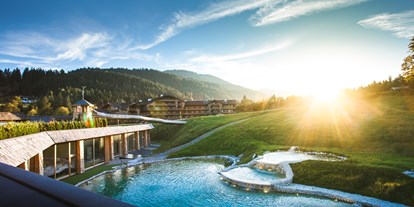 Hundehotel - Sauna - Tiroler Unterland - Zauber am Pool - Bio-Hotel Stanglwirt