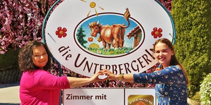 Hundehotel - Trink-/Fressnapf: an der Rezeption - Ramsau am Dachstein - Die Unterbergerin