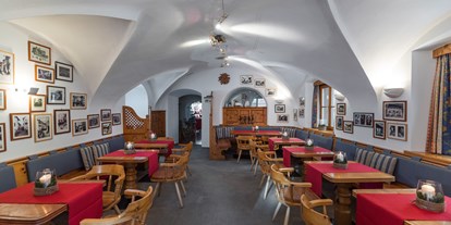 Hundehotel - Umgebungsschwerpunkt: Fluss - Schweiz - Café, Restaurant, Oldboy
Für Café und Kuchen oder auch zum essen, genügend Platz für Ihre Vierbeiner  - Hotel Klarer