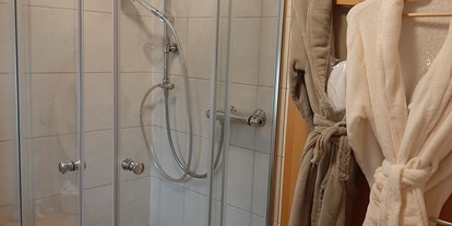 Hundehotel - Winterwanderwege - Eine Regendusche und kuschelige Bademäntel nach der Dusche ist ein muß!!! - Ferienhaus Harmonie