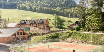 Hundehotel - Ladestation Elektroauto - Steiermark - Tennis-Auszeit im Narzissendorf - Narzissendorf Zloam