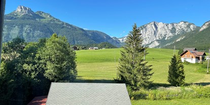 Hundehotel - Terrasse - Blick aus dem Schlafzimmer der Loser Wohnung  - Alpenlodge AUSseeZEIT 