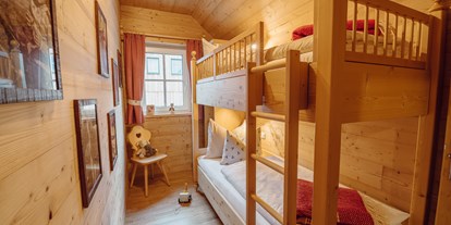 Hundehotel - Unterkunftsart: Chalet - Grundlsee Stockbett für Kinder - Narzissendorf Zloam