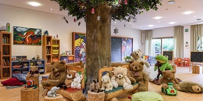 Hundehotel - Kinderbetreuung - Österreich - Lebensbaum
 - Hotel St. Oswald