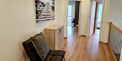 Hundehotel - Unterkunftsart: Appartement - Flur Obergeschoss - Monteur- und Ferienwohnung Gästehaus Rhein-Main Ferienwohnung