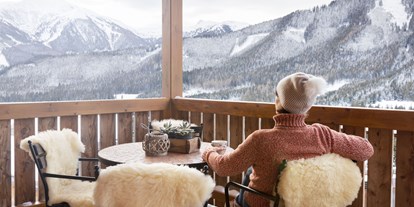 Hundehotel - Sauna - Steiermark - Blick vom Balkon im Winter - Sloho Bergurlaub
