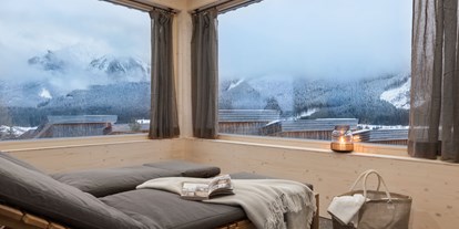 Hundehotel - Umgebungsschwerpunkt: Berg - Steiermark - Wunderschöne Aussicht in den privaten Saunahäuschen - Sloho Bergurlaub