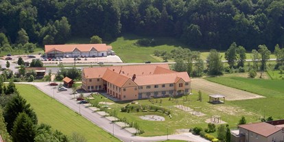 Hundehotel - Verpflegung: Halbpension - Steiermark - JUFA Hotel Pöllau – Bio-Landerlebnis***