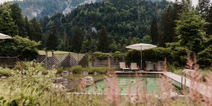 Hundehotel - Pools: Schwimmteich - Österreich - Natubadeteich - Naturhotel Schütterbad