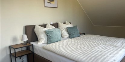 Hundehotel - Terrasse - Die Wohnung verfügt über 4 Schlafzimmer jeweils mit einem Doppelbett. - Feriendomizil Im Saarschleifenland  (Camille Ollinger )
