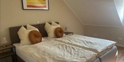 Hundehotel - Balkon - Die Wohnung verfügt über 4 Schlafzimmer jeweils mit einem Doppelbett. - Feriendomizil Im Saarschleifenland  (Camille Ollinger )