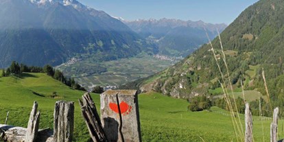 Hundehotel - Umgebungsschwerpunkt: am Land - Trentino-Südtirol - Höhenweg mit traumhaftem Ausblick - Hotel Martellerhof