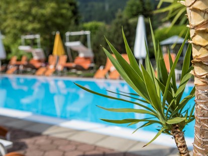 Hundehotel - Hund im Restaurant erlaubt - Tiroler Unterland - Der Pool - Hotel Magdalena****