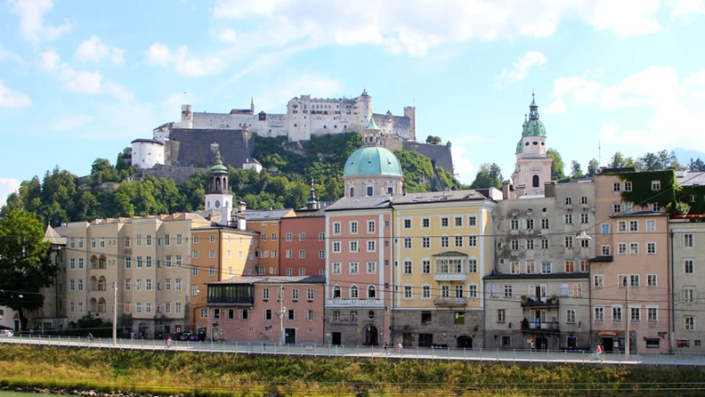 Hundehalter aufgepasst! Urlaub in Salzburg gewinnen – mit Frühstück im Bett! - hundehotel.info