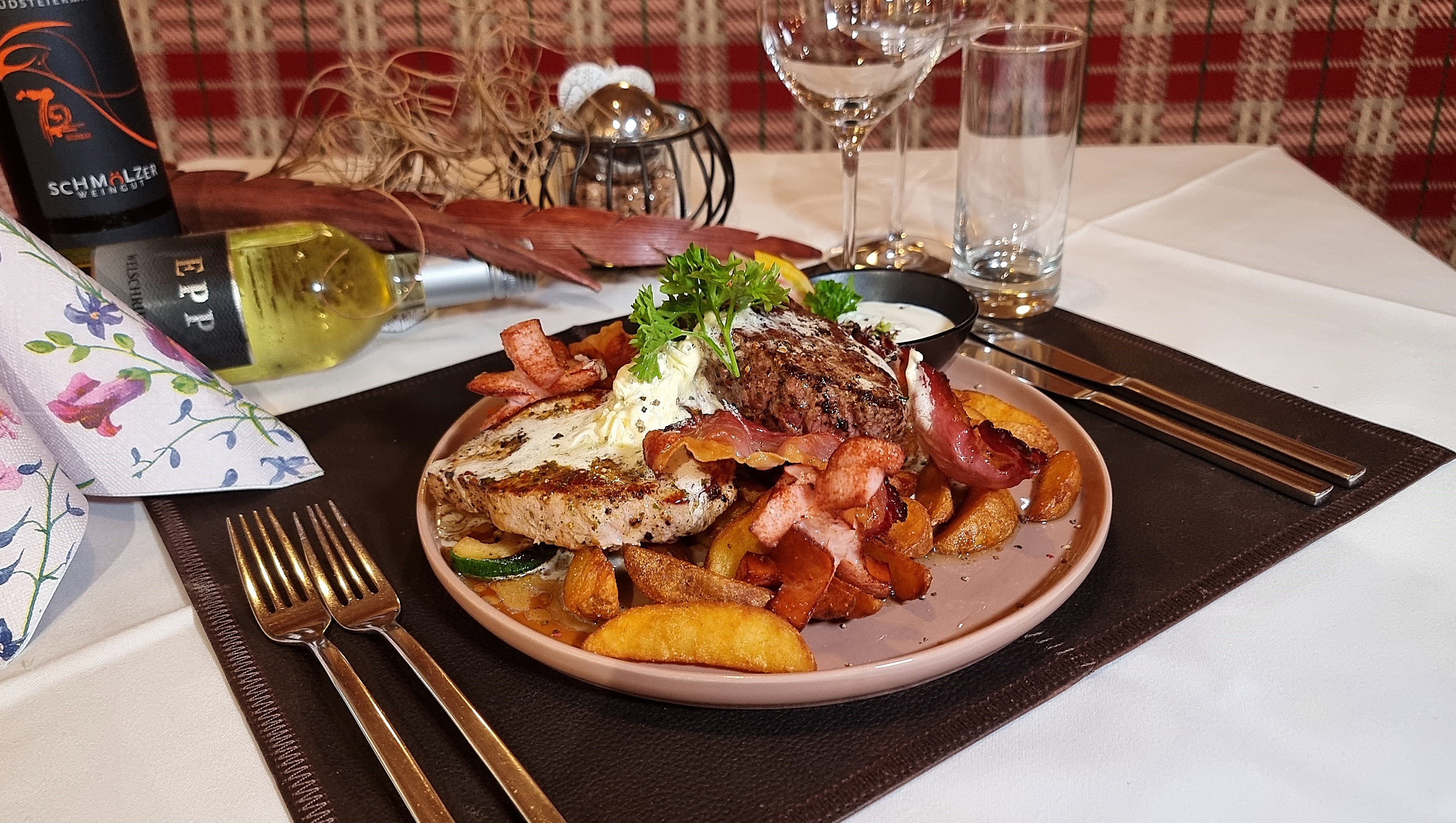 Halbpension in nawu apartments und Restaurant - nawu apartments & Restaurant