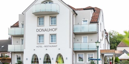 Hundehotel - Verpflegung: Frühstück - Mampasberg -  Außenansicht Hotel Donauhof - Hotel & Restaurant Donauhof
