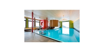 Hundehotel - Pools: Außenpool beheizt - PLZ 7551 (Schweiz) - Der Indoorpool - Hubertushof Wohlfühlhotel