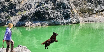 Hundehotel - Pools: Außenpool nicht beheizt - Plankenau - Hotel Gut Brandlhof - Urlaub mit Hund im Salzburger Land - Hotel Gut Brandlhof