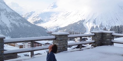 Hundehotel - Verpflegung: 3/4 Pension - Klosters - Yoga im Hotel - Hotel Goldener Berg - Your Mountain Selfcare Resort