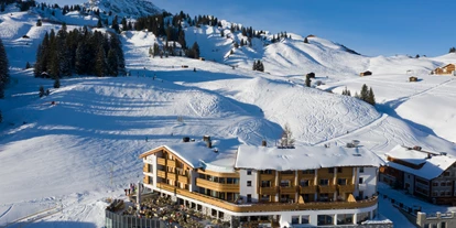 Hundehotel - Pools: Außenpool beheizt - Lech - Hotel Goldener Berg - Hotel Goldener Berg - Your Mountain Selfcare Resort