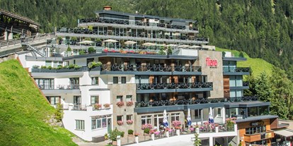 Hundehotel - Klassifizierung: 4 Sterne S - Tiroler Oberland - Hotel im Sommer - Hotel Fliana