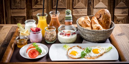 Hundehotel - Tiroler Unterland - Frühstück bis 12.00 Uhr | für einen entspannten Tag - Kaiserlodge