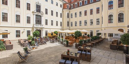 Hundehotel - Preisniveau: exklusiv - Altenberg (Landkreis Sächsische Schweiz) - Innenhof - Hotel Taschenbergpalais Kempinski Dresden