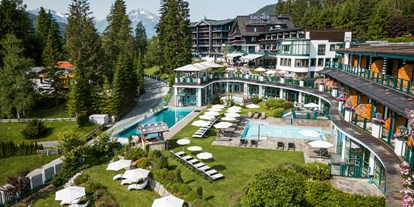 Hundehotel - Hallenbad - PLZ 6610 (Österreich) - Sommeransicht Hotel - Alpin Resort Sacher