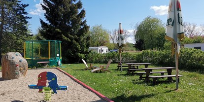 Hundehotel - Umgebungsschwerpunkt: am Land - Rostock (Kreisfreie Stadt Rostock) - Spielplatz - Familienhotel am Tierpark