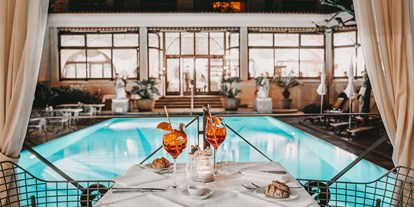 Hundehotel - Pools: Außenpool nicht beheizt - Lugano - Abendessen am Pool - Sunstar Hotel Brissago - Sunstar Hotel Brissago