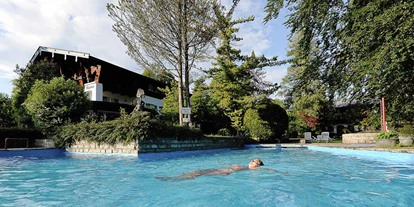 Hundehotel - Pools: Außenpool beheizt - Ramsau (Bad Goisern am Hallstättersee) - Außenpool - Stoll´s Hotel Alpina