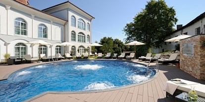 Hundehotel - Pools: Außenpool beheizt - Berchtesgaden - Außenpool - Hotel Gut Ising 
