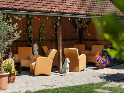 Hundehotel - Pools: Außenpool beheizt - Markdorf - Lounge im Storchen - Bodensee Hotel Storchen 