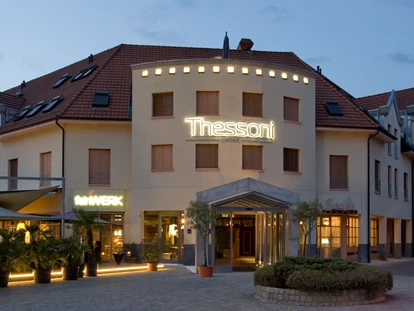 Hundehotel - Trink-/Fressnapf: an der Rezeption - Eggingen - Aussenansicht - Boutique Hotel Thessoni classic 