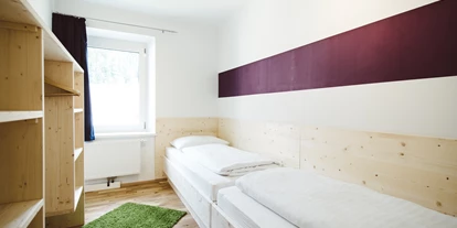 Hundehotel - Agility Parcours - Seckau - Schlafzimmer mit Einzelbetten - Erzberg Alpin Resort