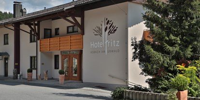 Hundehotel - PLZ 93474 (Deutschland) - Im Hotel Fritz lässt sich der Charm aller vier Jahreszeiten entdecken - Hotel der Bäume