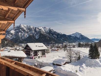 Hundehotel - Hundewiese: nicht eingezäunt - Raitis - Alpenhotel Tyrol - 4* Adults Only Hotel am Achensee