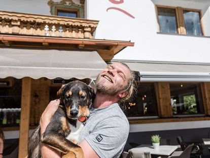 Hundehotel - Hundewiese: nicht eingezäunt - Alpenhotel Tyrol - 4* Adults Only Hotel am Achensee