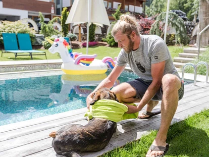 Hundehotel - Pools: Außenpool nicht beheizt - Going am Wilden Kaiser - Alpenhotel Tyrol - 4* Adults Only Hotel am Achensee