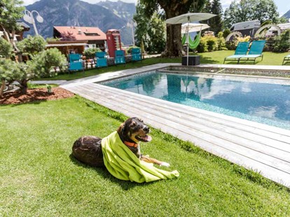 Hundehotel - Hundewiese: eingezäunt - Garmisch-Partenkirchen - Alpenhotel Tyrol - 4* Adults Only Hotel am Achensee