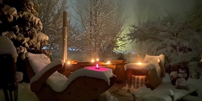 Hundehotel - Eine heiße Feuerwanne, gerade im Winter wundervoll - Naturforsthaus 