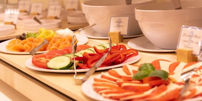 Hundehotel - Unterkunftsart: Hotel - Deutschland - Fisch, Wurst, Käse, Aufschnitt, feine Salat und noch vieles mehr. - Das Frühstückshotel Büsum