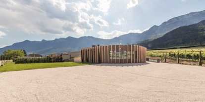 Hundehotel - Grundstück eingezäunt - Italien - Weingut Moser