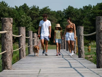 Hundehotel - Hundewiese: nicht eingezäunt - Lino delle Fate Eco Village Resort