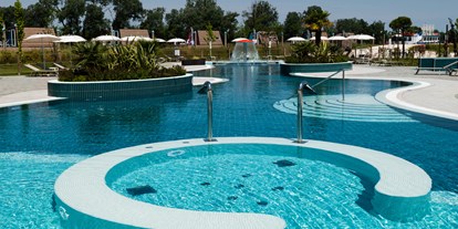 Hundehotel - Umgebungsschwerpunkt: Strand - Lignano - Poolanlage - Marina Azzurra Resort